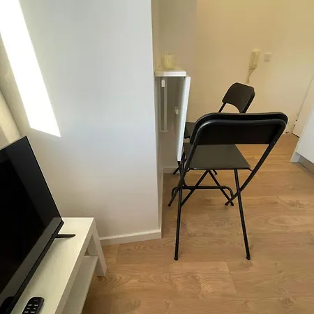 Comfort By The Garden *